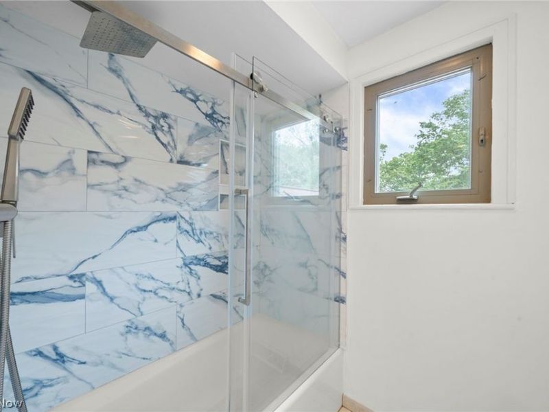 932 Aintree Park Drive, Mayfield Village, OH 44143 Photo 26