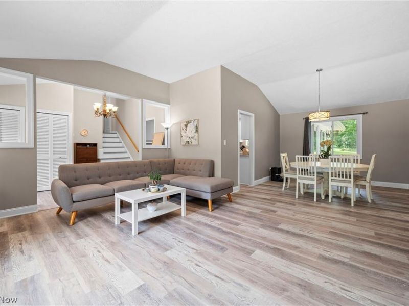 932 Aintree Park Drive, Mayfield Village, OH 44143 Photo 6