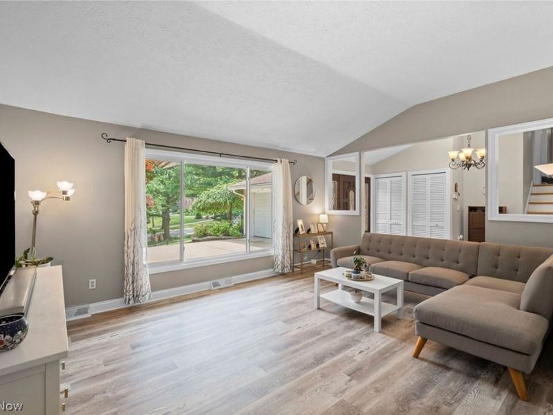 932 Aintree Park Drive , Mayfield Village, OH 44143 Photo 7