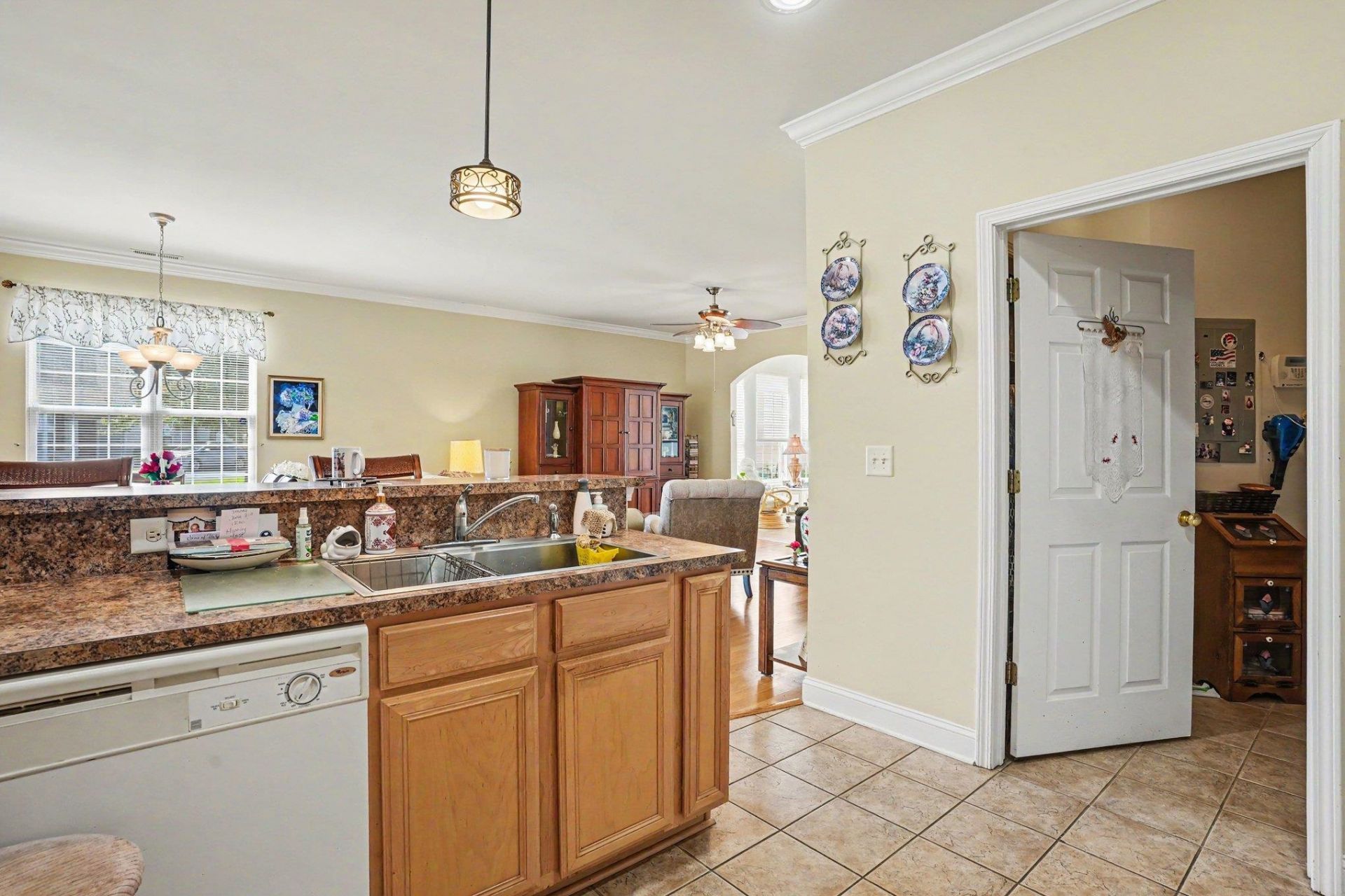 557 Banks Dr.  Photo 13