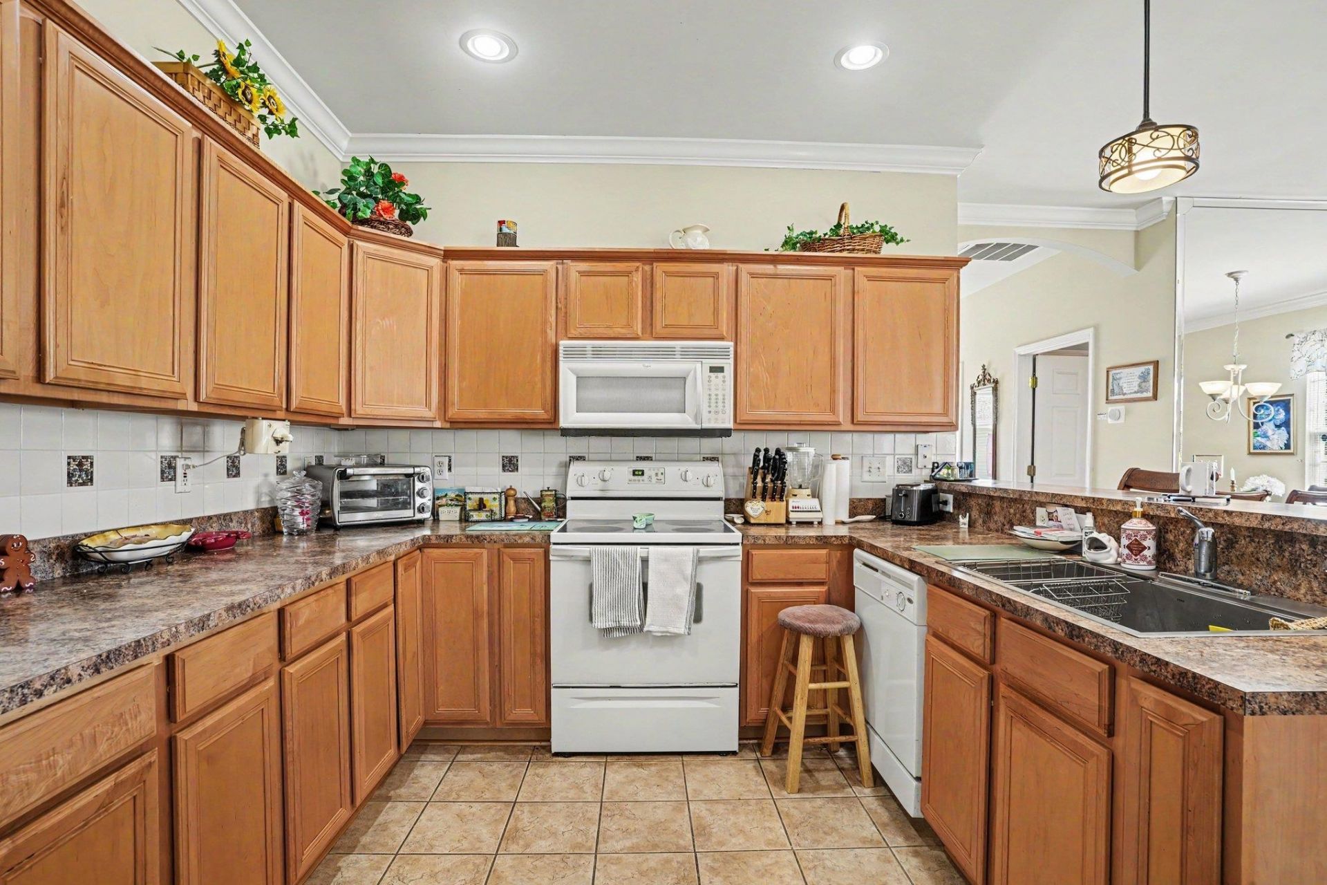 557 Banks Dr.  Photo 14