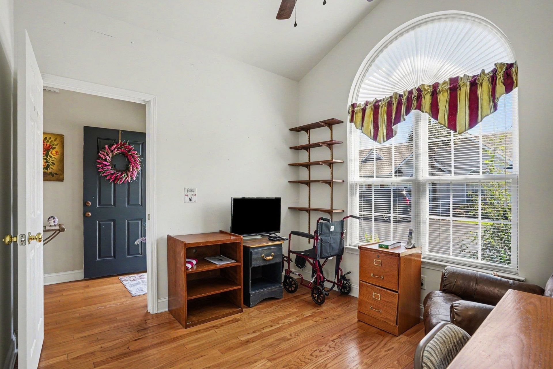 557 Banks Dr.  Photo 21