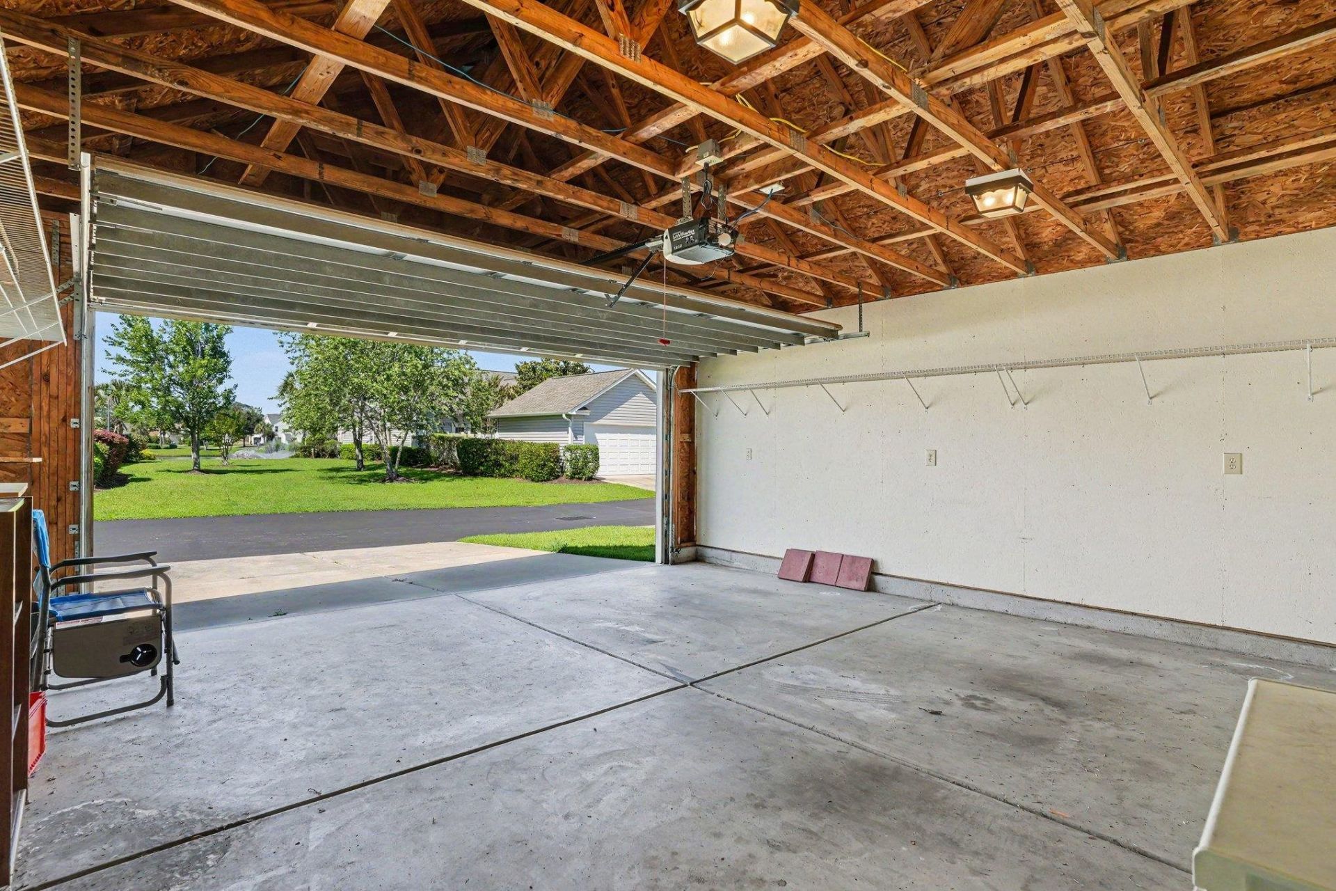 557 Banks Dr.  Photo 27