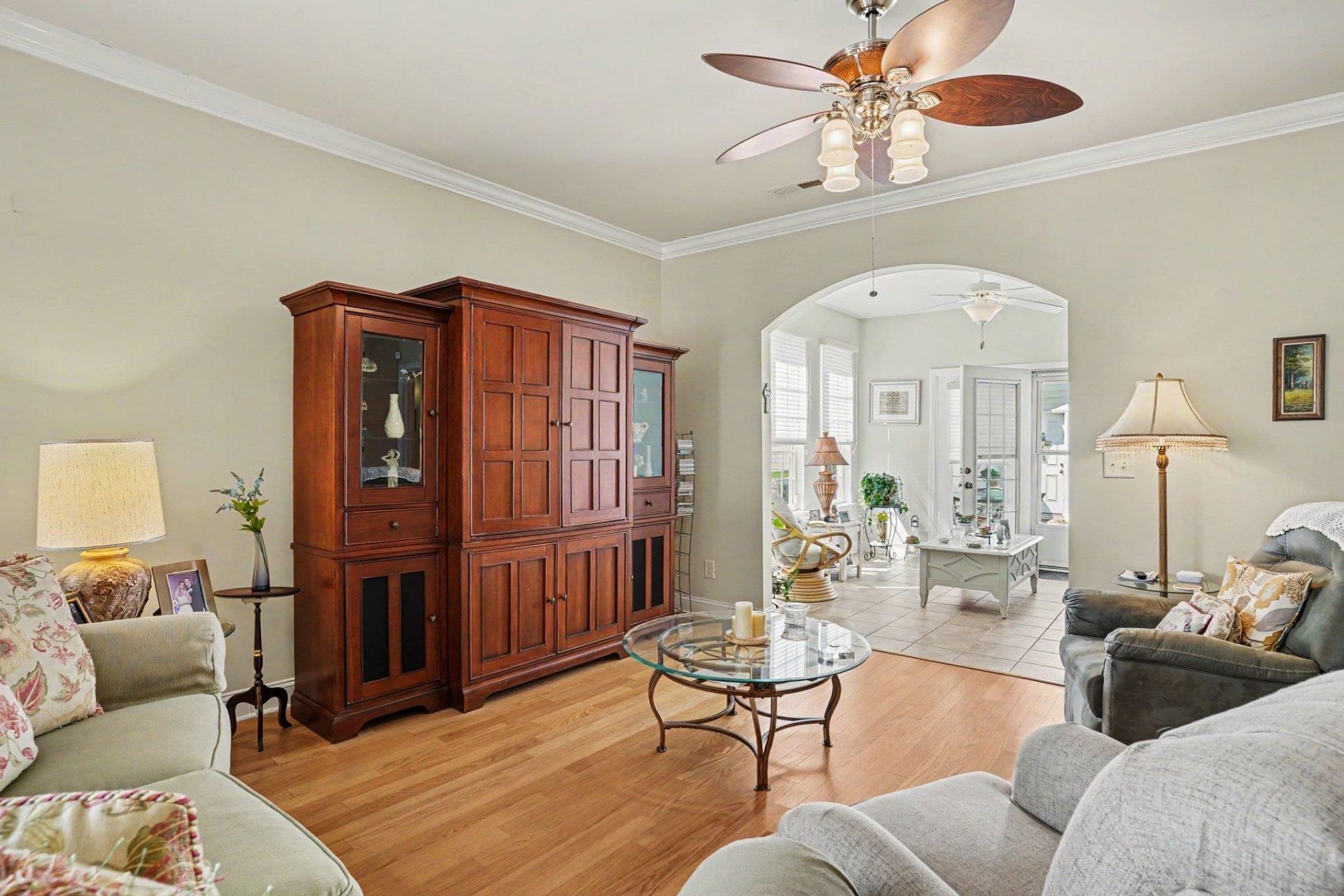 557 Banks Dr.  Photo 4