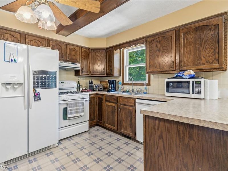 2606 Northam Circle NW, North Canton, OH 44720 Photo 6