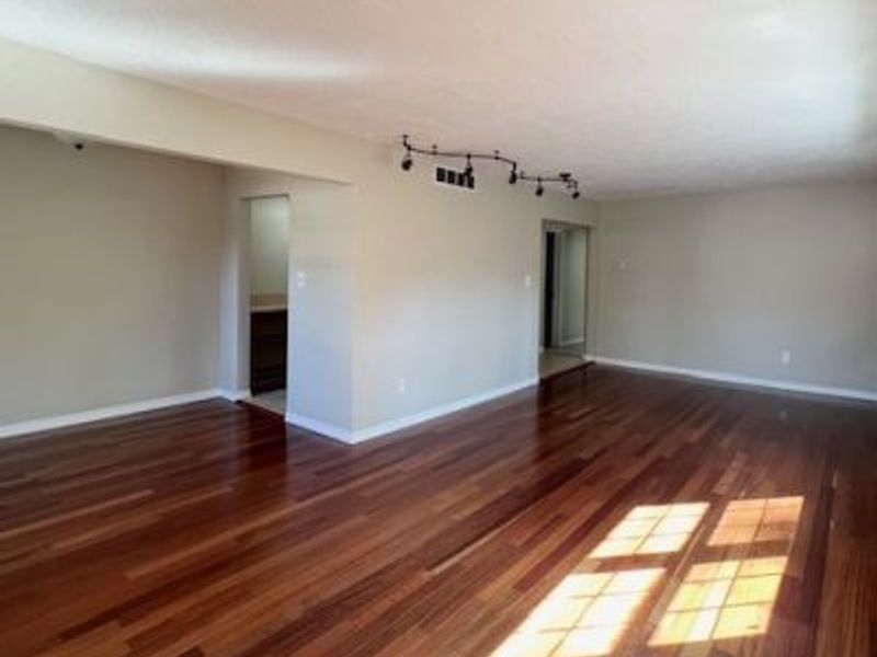 20301 Shelburne Road, Unit 8B, Shaker Heights, OH 44118 Photo 9