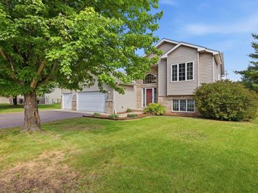 11060 14th Street NE, Hanover, MN 55341