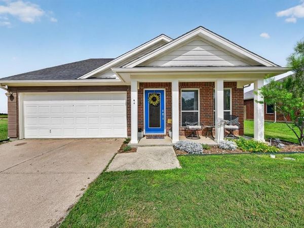1505 First Street, Sanger, TX 76266