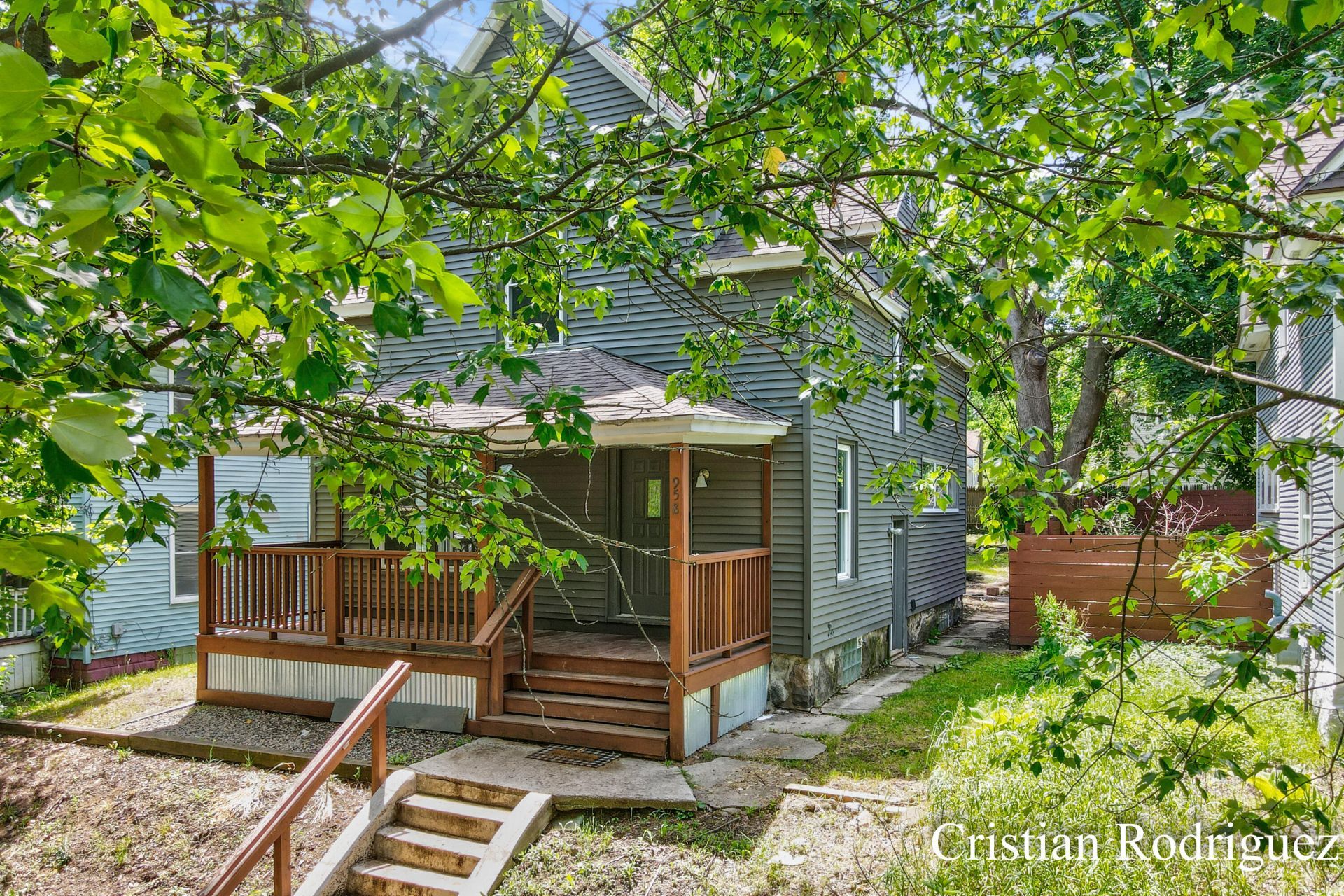 958 Dunham Street Se, Grand Rapids, MI 49506 Main Photo
