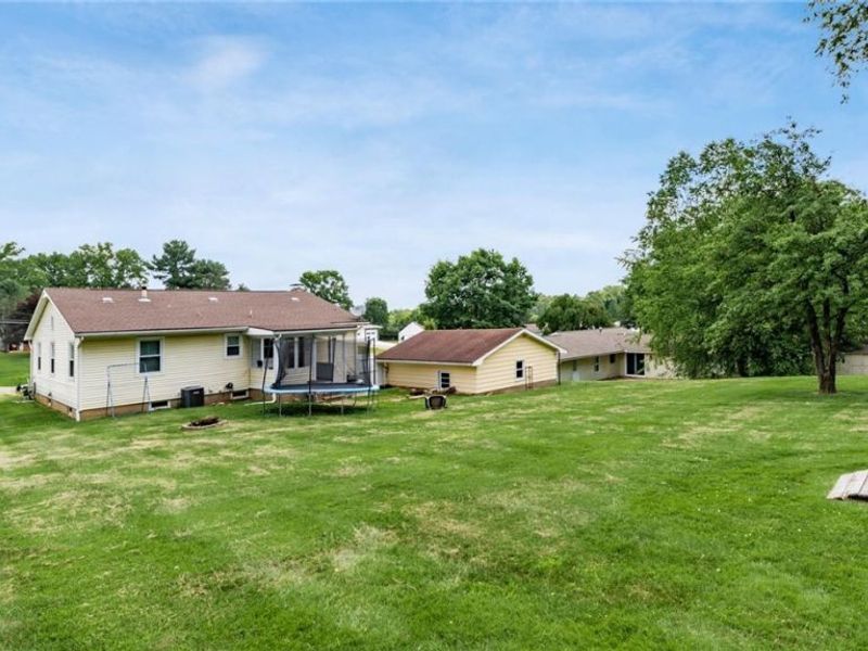 280 E Highland Drive, Zanesville, OH 43701 Photo 24