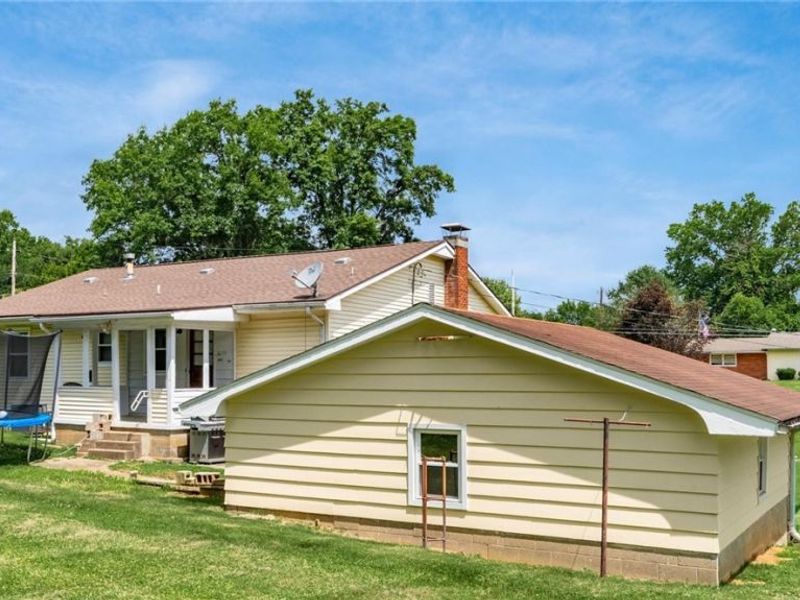 280 E Highland Drive, Zanesville, OH 43701 Photo 28