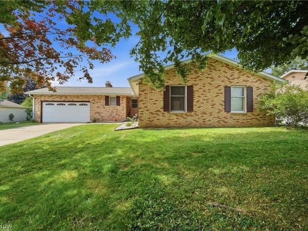 4647 Beverly Avenue NE, Canton, OH 44714