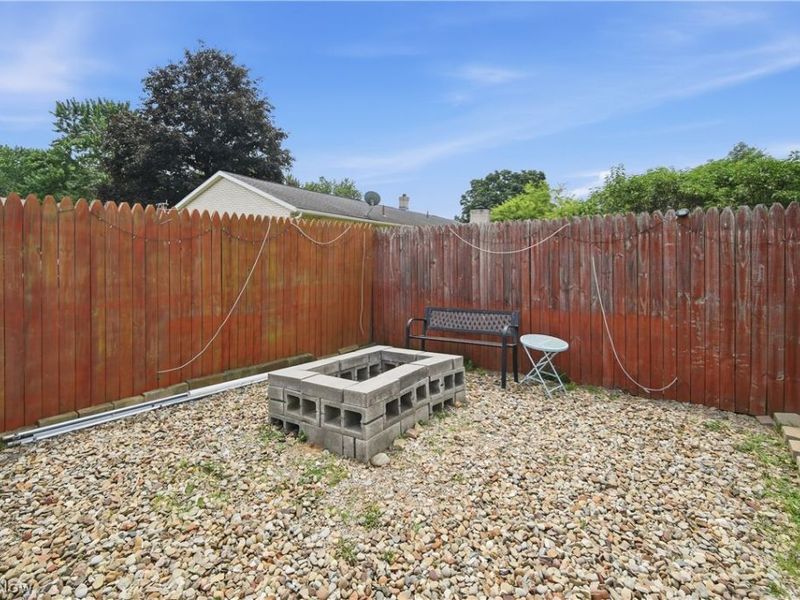 4647 Beverly Avenue NE, Canton, OH 44714 Photo 22