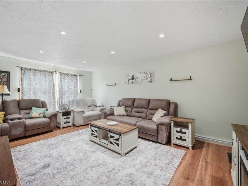 4647 Beverly Avenue NE, Canton, OH 44714 Photo 7
