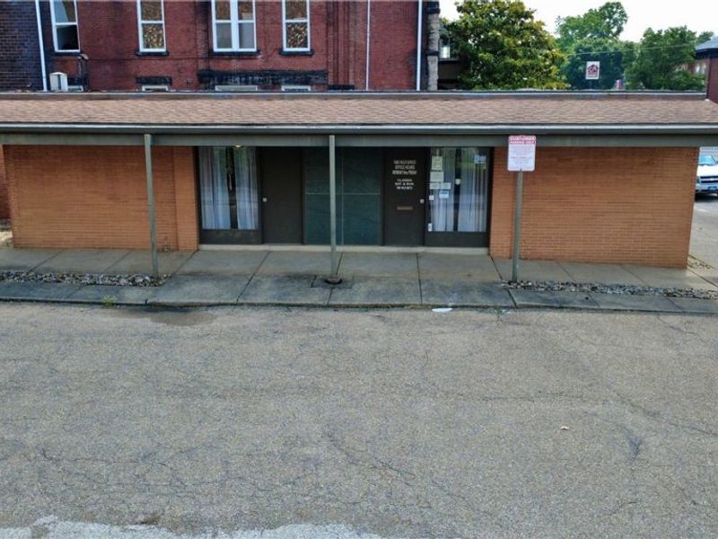 727 Market Street, Zanesville, OH 43701 Photo 3
