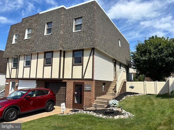 15129 KOVATS DRIVE , PHILADELPHIA, PA 19116