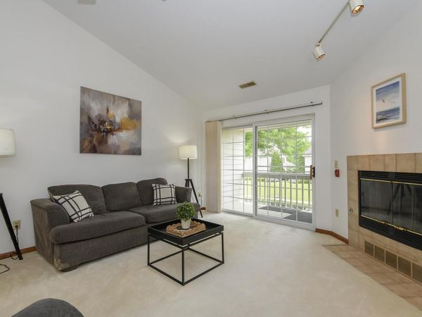 176 Westfield WAY, Unit D, Pewaukee, WI 53072