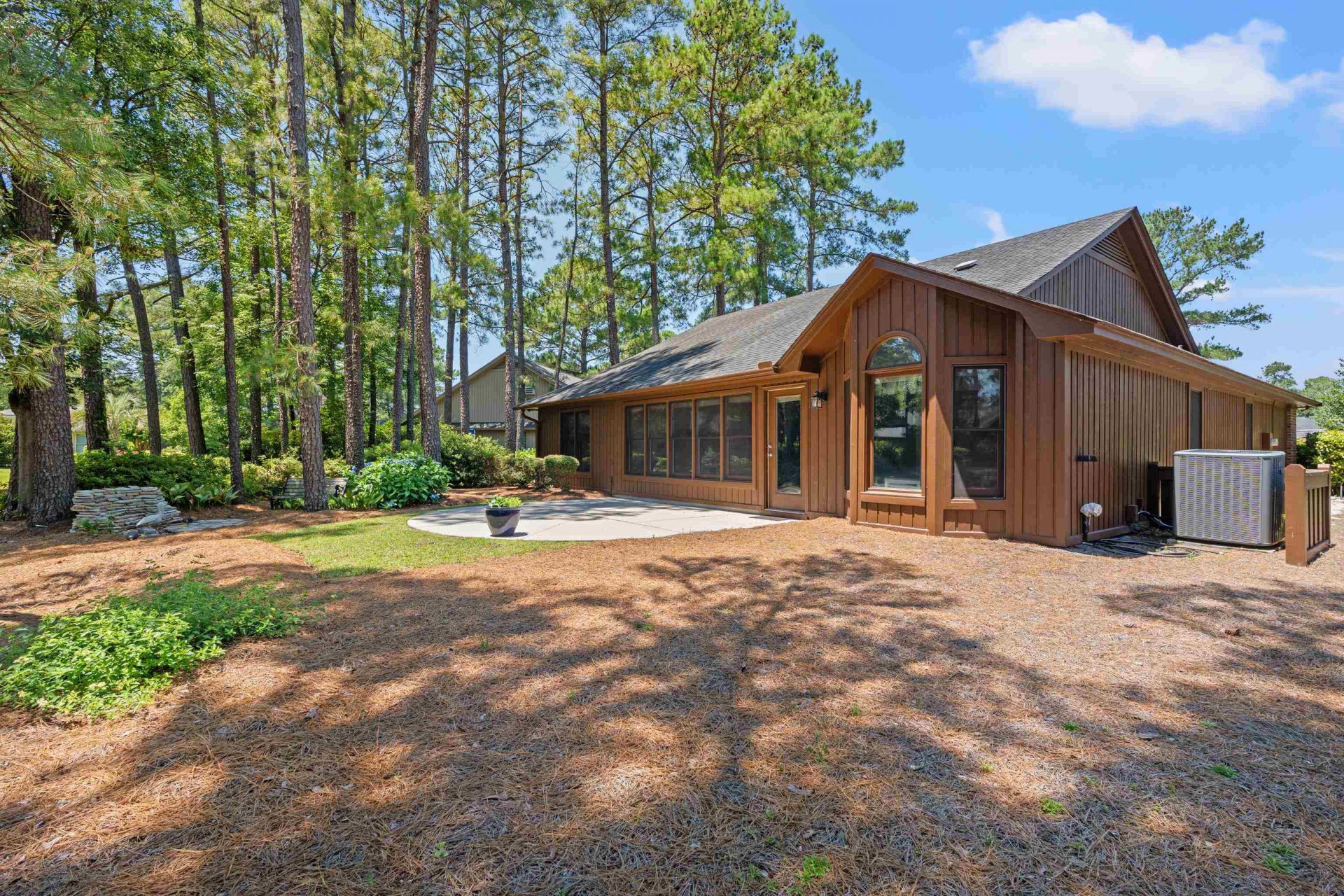 211 Butternut Circle  Photo 23