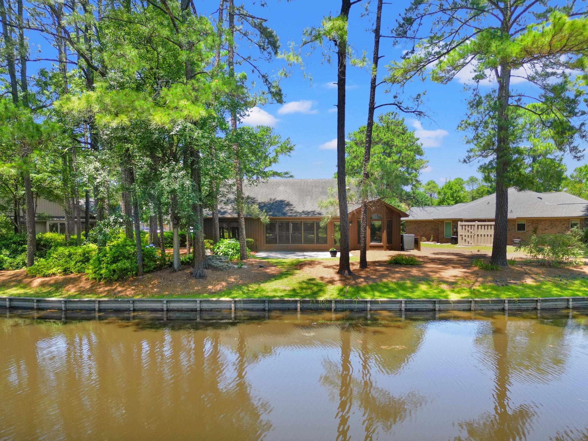 211 Butternut Circle  Photo 26