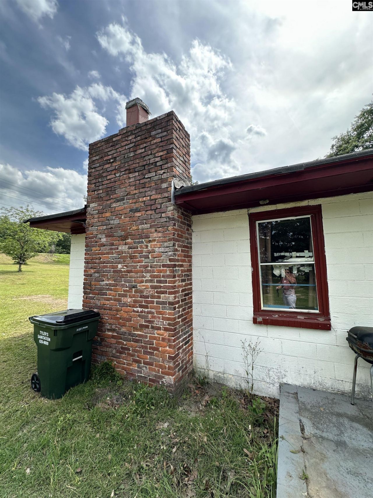 1136 Main Street  Photo 8