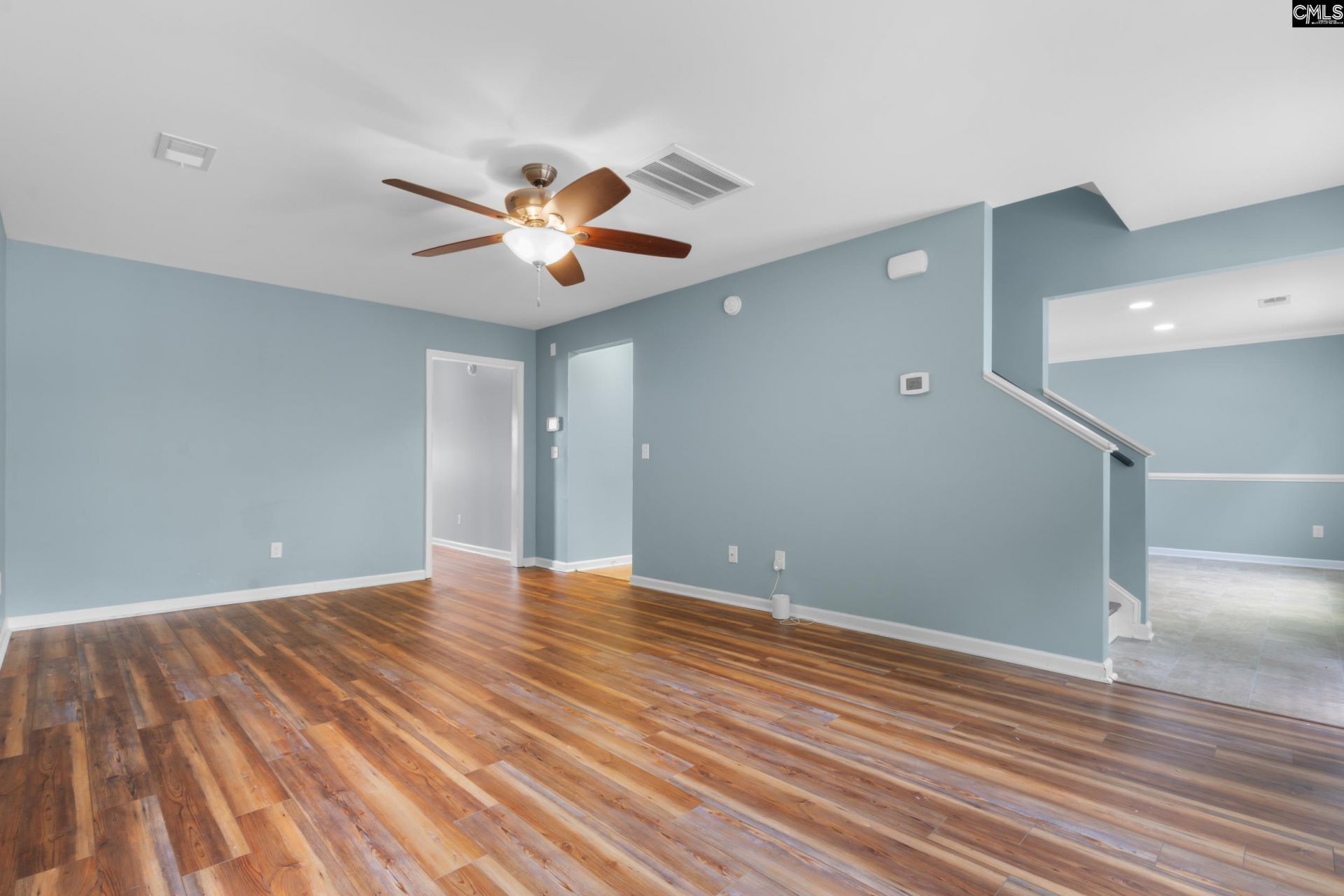 517 Colony Lakes Drive  Photo 9