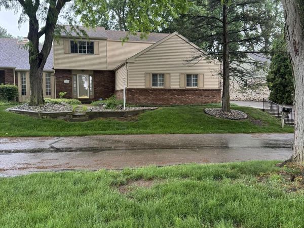 1310 Glenhurst Lane, East Lansing, MI 48823