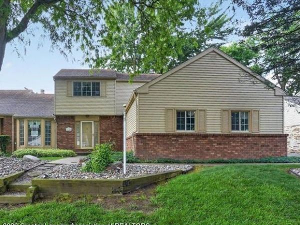 1310 Glenhurst Lane, East Lansing, MI 48823