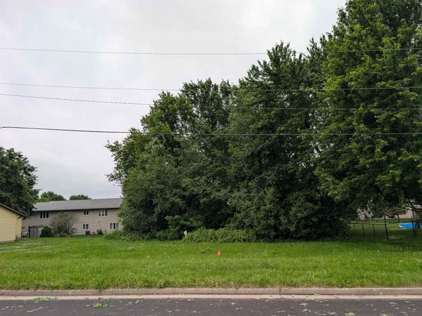 325 Jefferson Street, DeForest, WI 53532