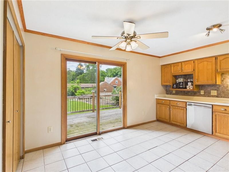 21 Dorchester Drive, Clayton, OH 45415 Photo 11