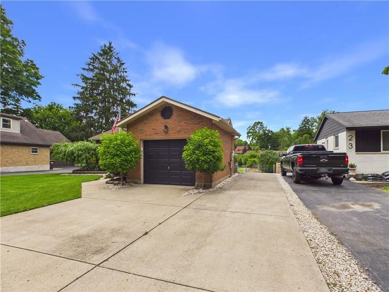21 Dorchester Drive, Clayton, OH 45415 Photo 6