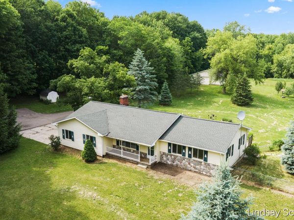 1525 104th Street SW, Byron Center, MI 49315