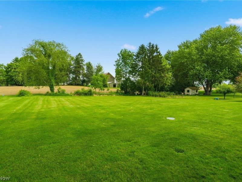 7891 Autumnwood Street NW, North Canton, OH 44720 Photo 28