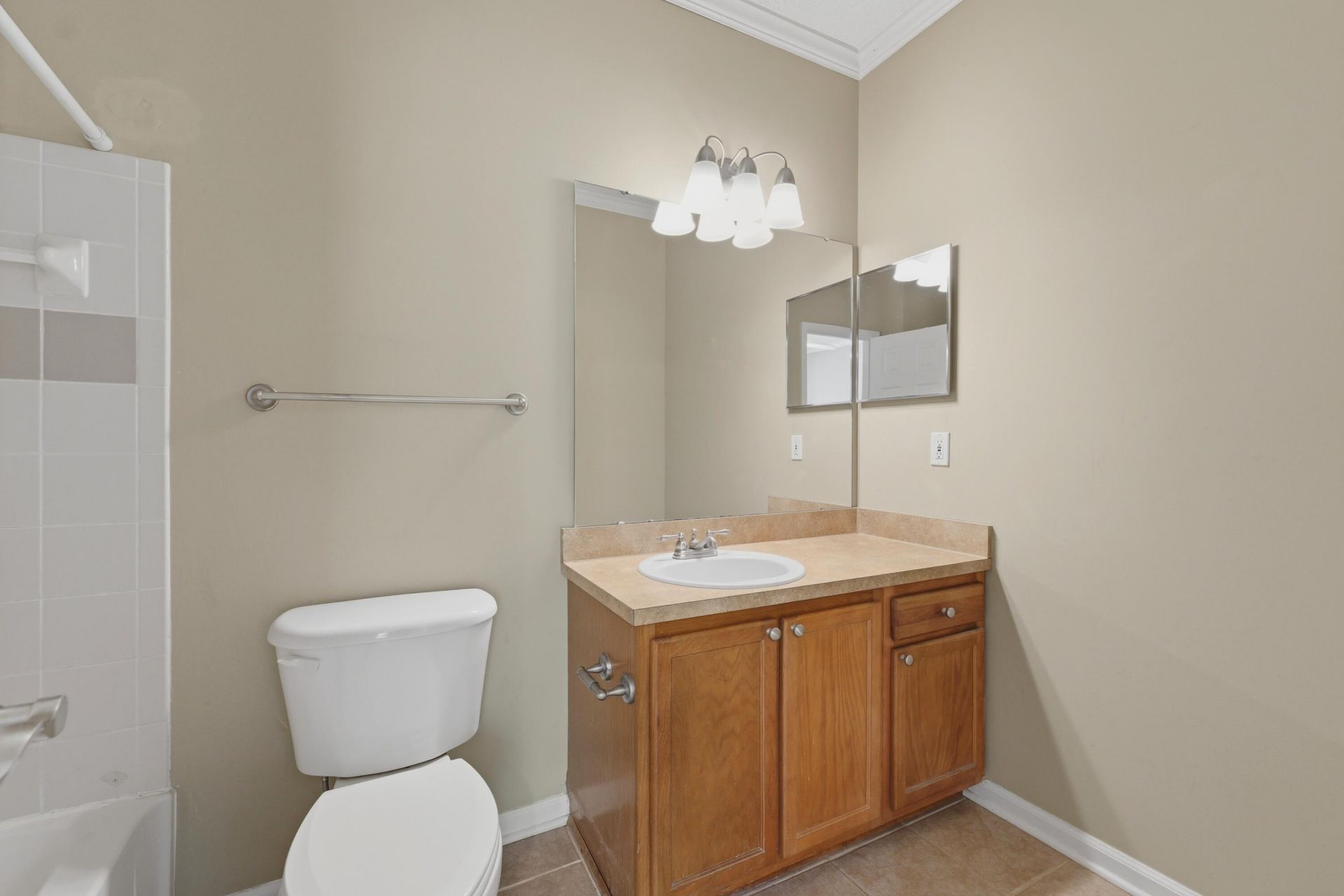 45 Sycamore Avenue Photo 13