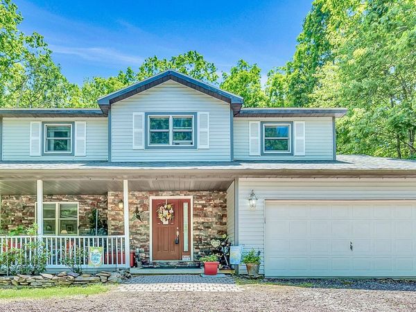 215 Snow Valley Drive, Drums, PA 18222