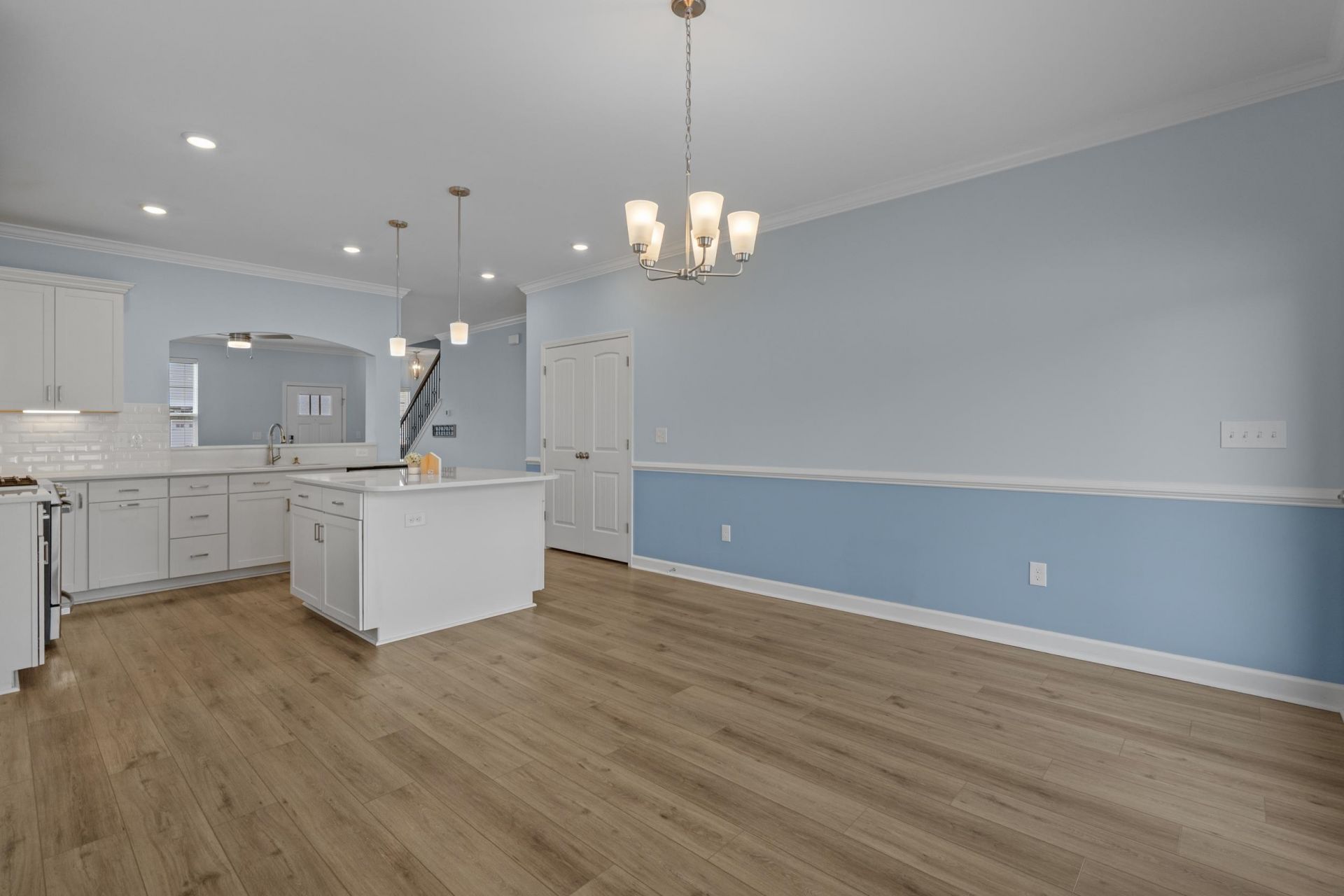 732 Enchantment Loop  Photo 25