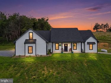 412 CEDAR HILL LANE, BENTONVILLE, VA 22610