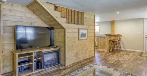 3753 Paradise Avenue, South Lake Tahoe, CA 96150 Photo