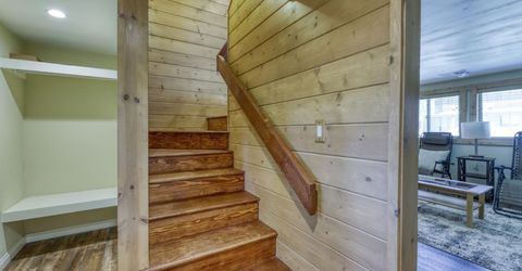 3753 Paradise Avenue, South Lake Tahoe, CA 96150 Photo