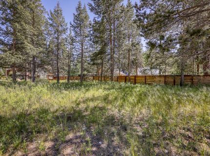 3753 Paradise Avenue, South Lake Tahoe, CA 96150 Photo