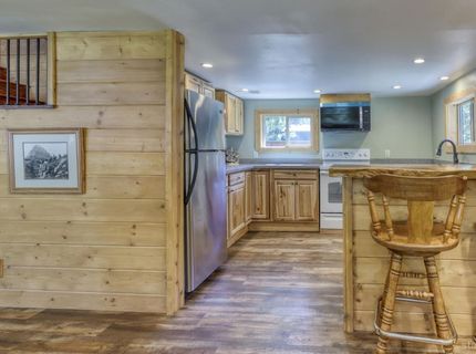 3753 Paradise Avenue, South Lake Tahoe, CA 96150 Photo