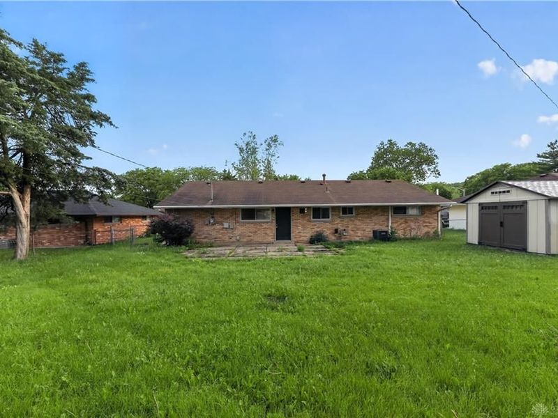 1608 Lanbury Drive, Kettering, OH 45439 Photo 3