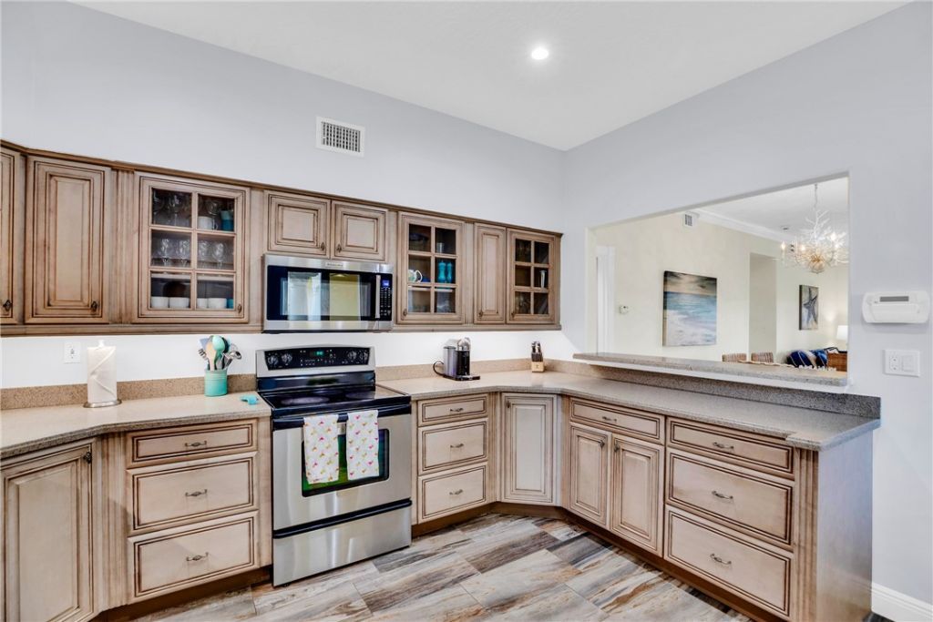 5080 Harmony Circle, Unit 103, Vero Beach, FL 32967 Photo
