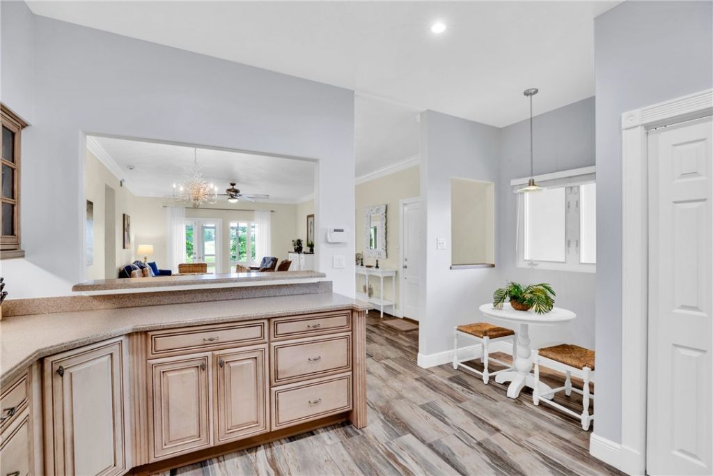 5080 Harmony Circle, Unit 103, Vero Beach, FL 32967 Photo