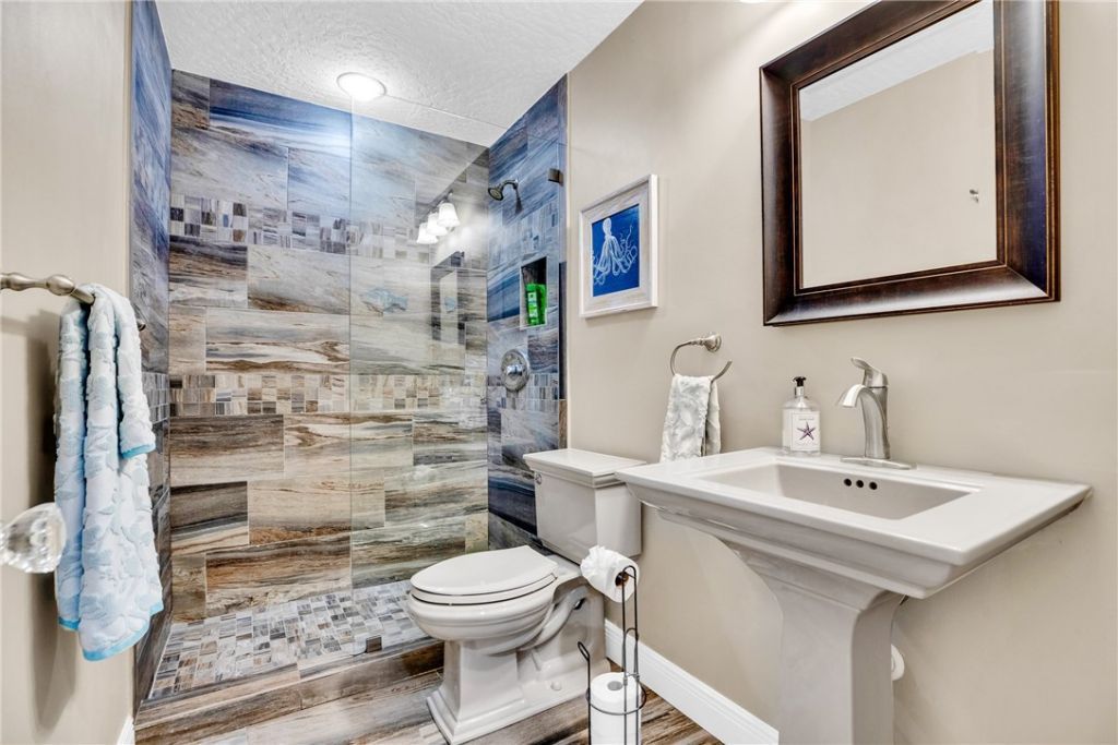 5080 Harmony Circle, Unit 103, Vero Beach, FL 32967 Photo