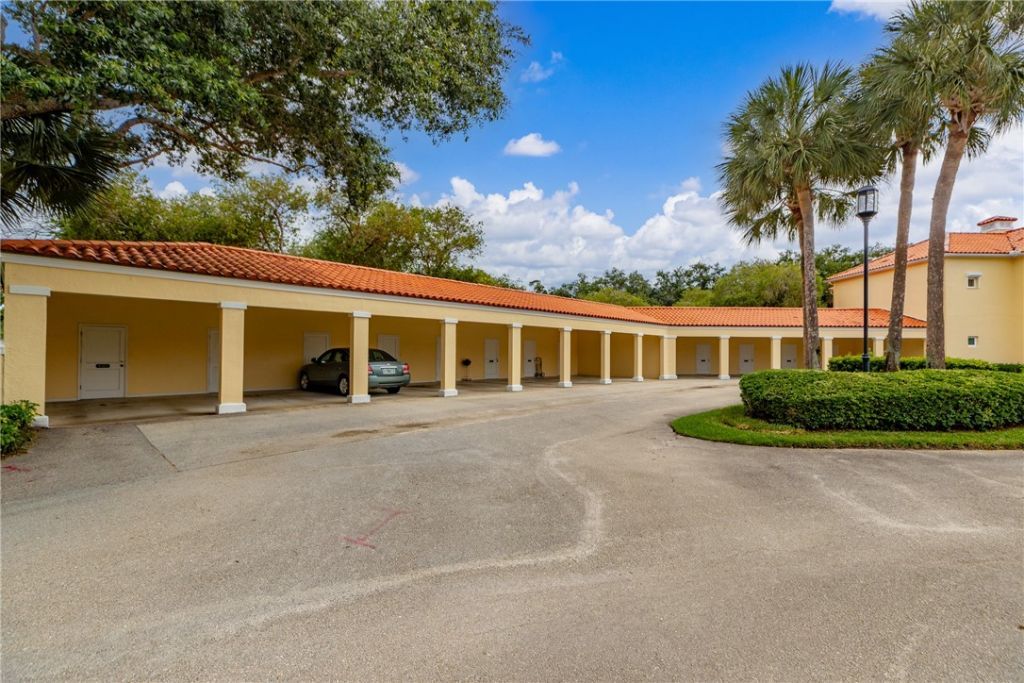 5080 Harmony Circle, Unit 103, Vero Beach, FL 32967 Photo