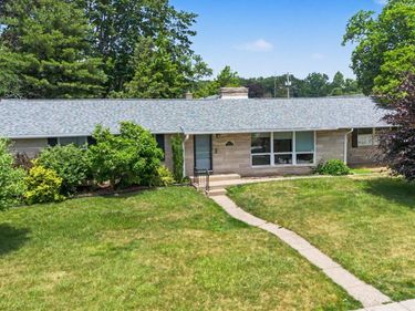 1733 Southwood Avenue, South Bend, IN 46615
