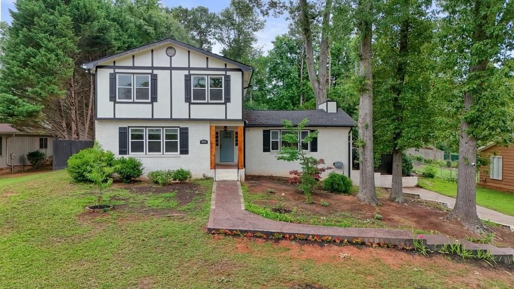 695 Shannon Green Circle Sw, Mableton, GA 30126 Main Photo