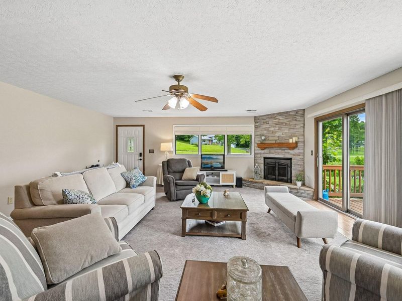 72 Briarwood Drive, Newark, OH 43055 Photo 8