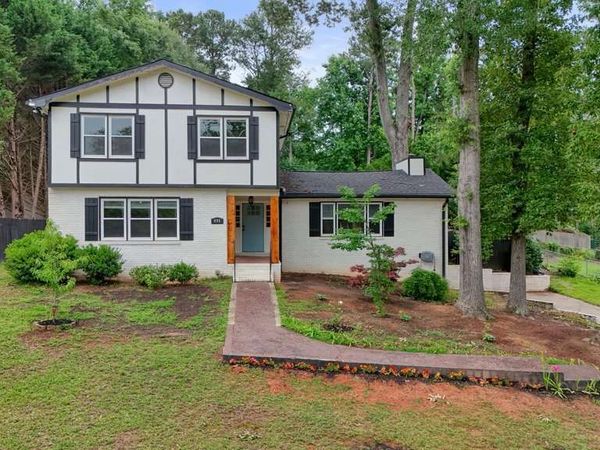 695 Shannon Green Circle SW, Mableton, GA 30126