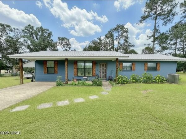 1019 Hughes Road , Chipley, FL 32428
